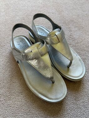 Naturalizer Metallic Silver Thong Slingback Sandals